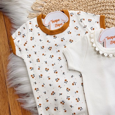 Conj. de Malha 3 peças - Coelhinha no Bolsinho - Mostarda e Off White